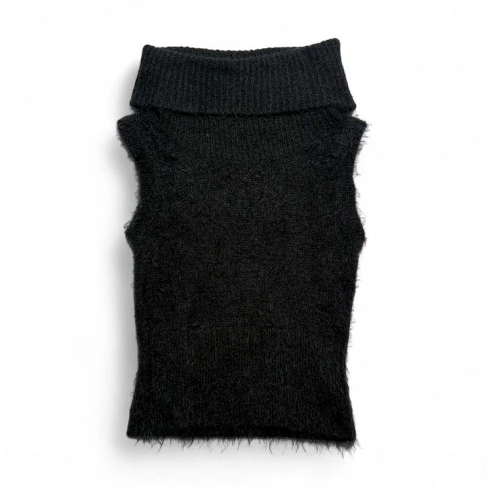 Bebe black fold over off the shoulder black fitted Y2K goingout top size Medium